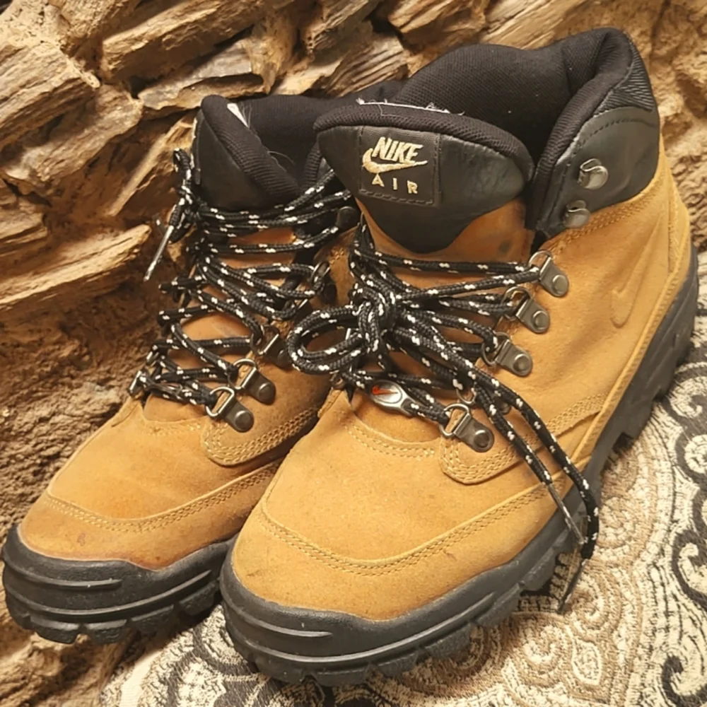 【未使用】Nike Air ACG TUMALO II Hiking Trail Ankle Boots Vintage 90s Nike Air Tumalo II ACG Hiking Boots Women's Size 7.5
